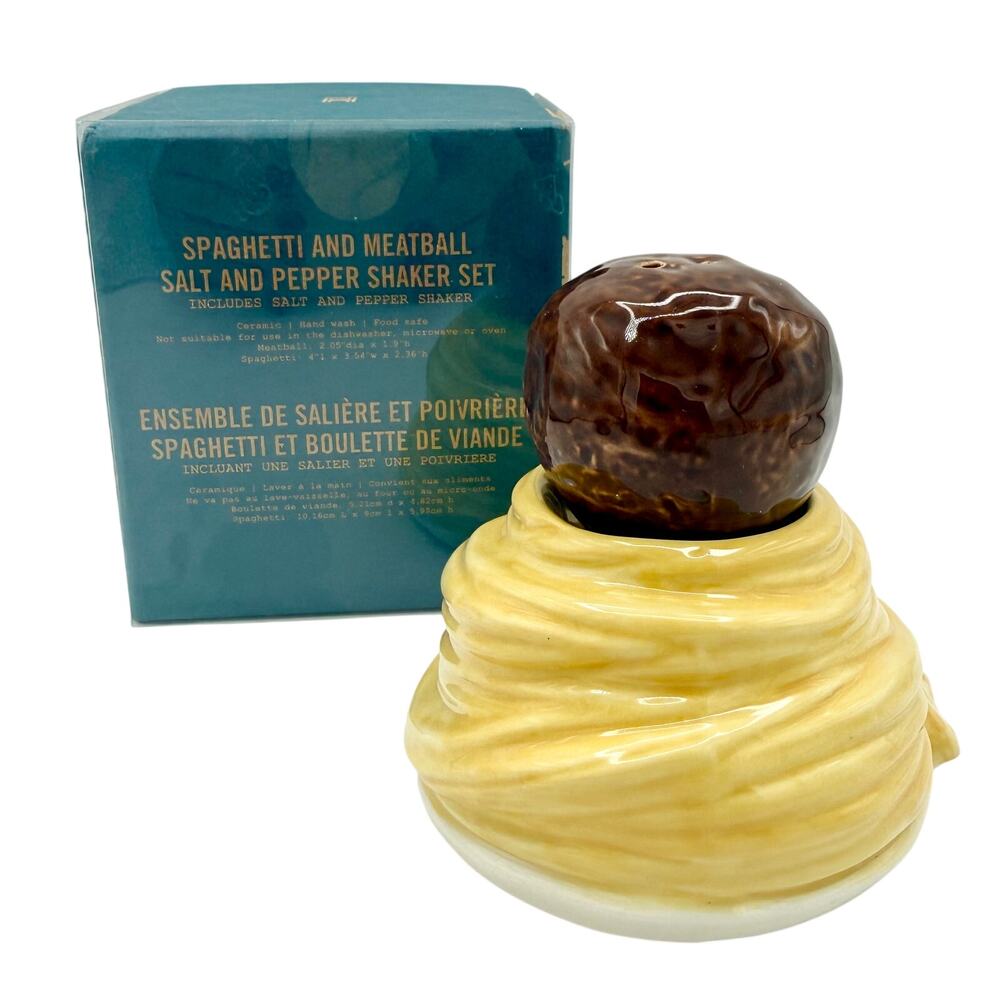 Urban Outfitters Home‎ Spaghetti & Meatball Salt & Pepper Shaker Set Ceramic New